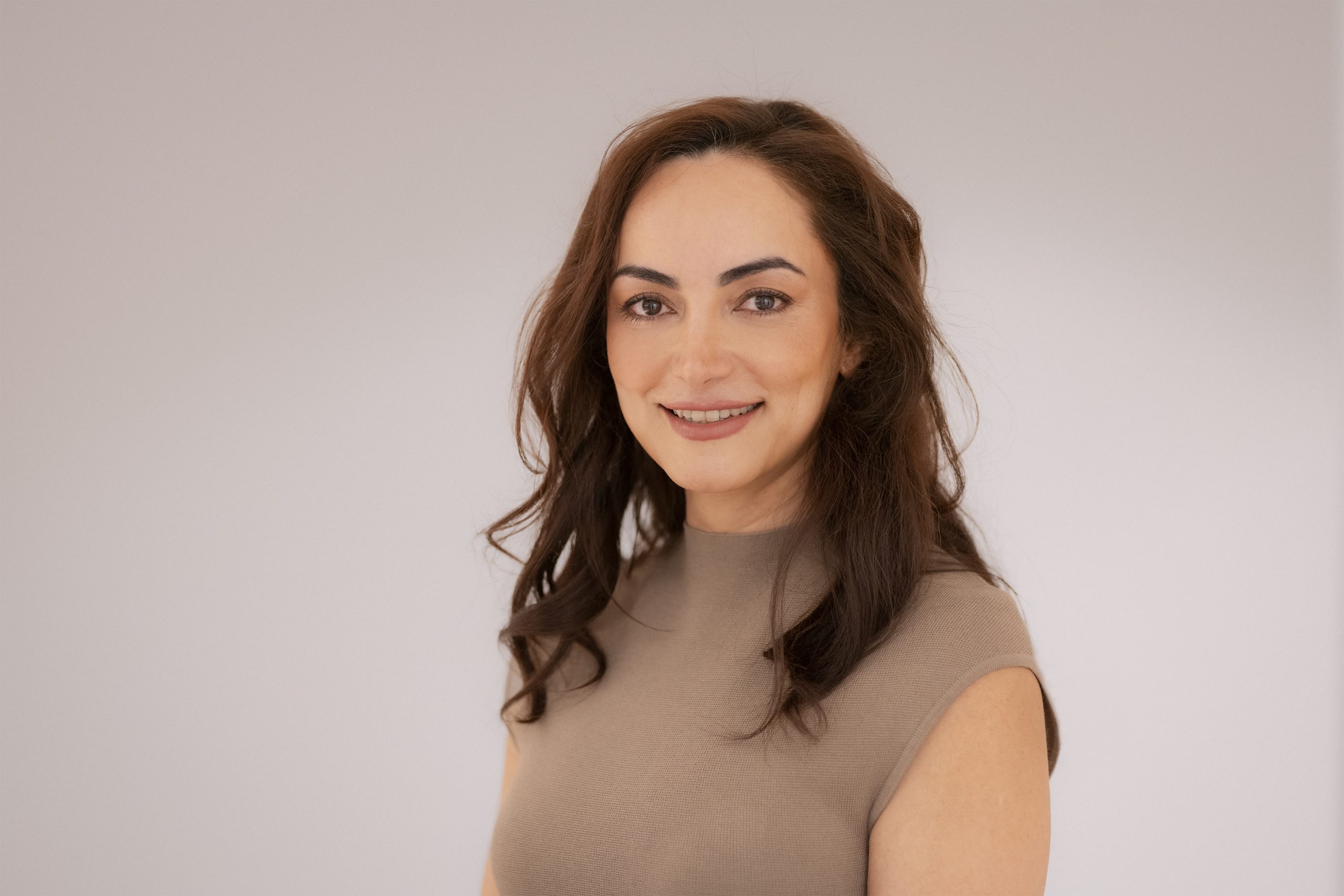 Porträt Dr. Maryam Peyman-Meyer, private Augenarztpraxis Dr. Peyman-Meyer in Kaarst