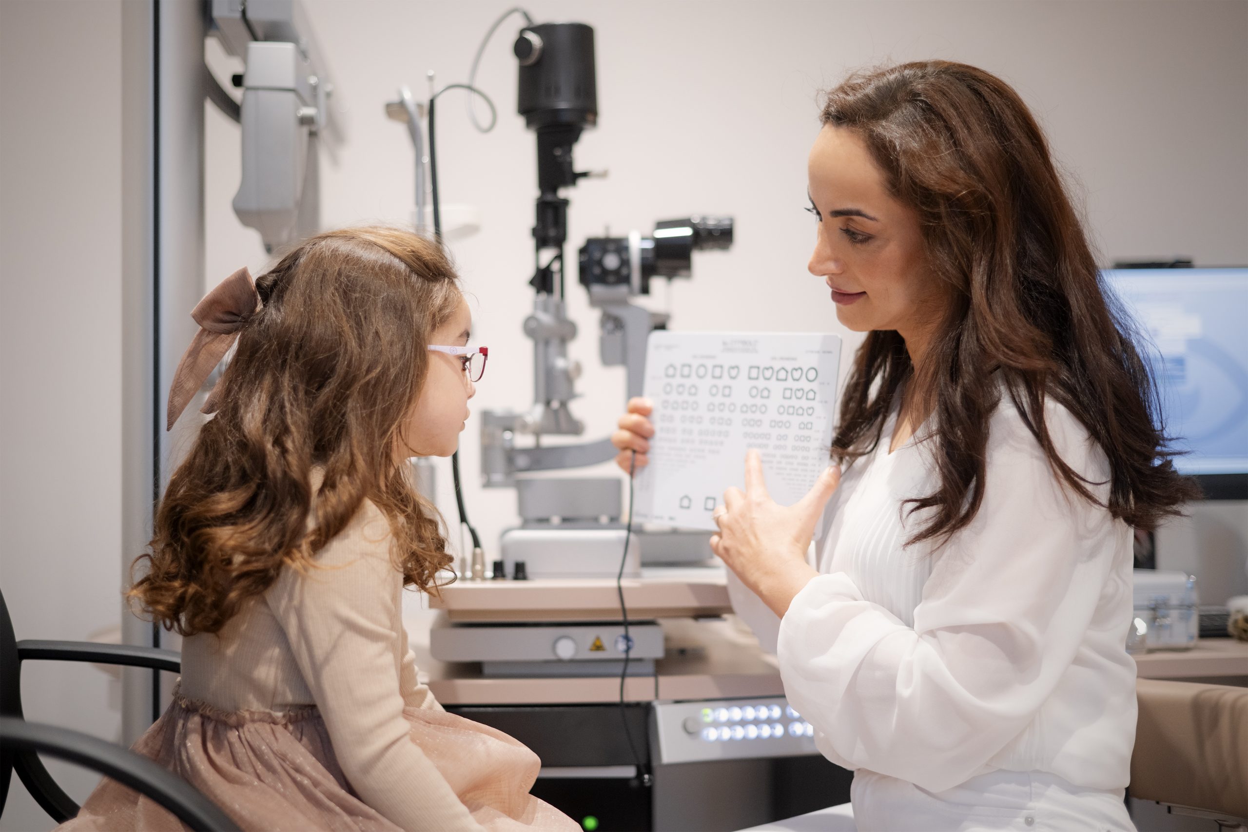 Kindersehschule, Dr. Peyman-Meyer, private Augenarztpraxis in Kaarst