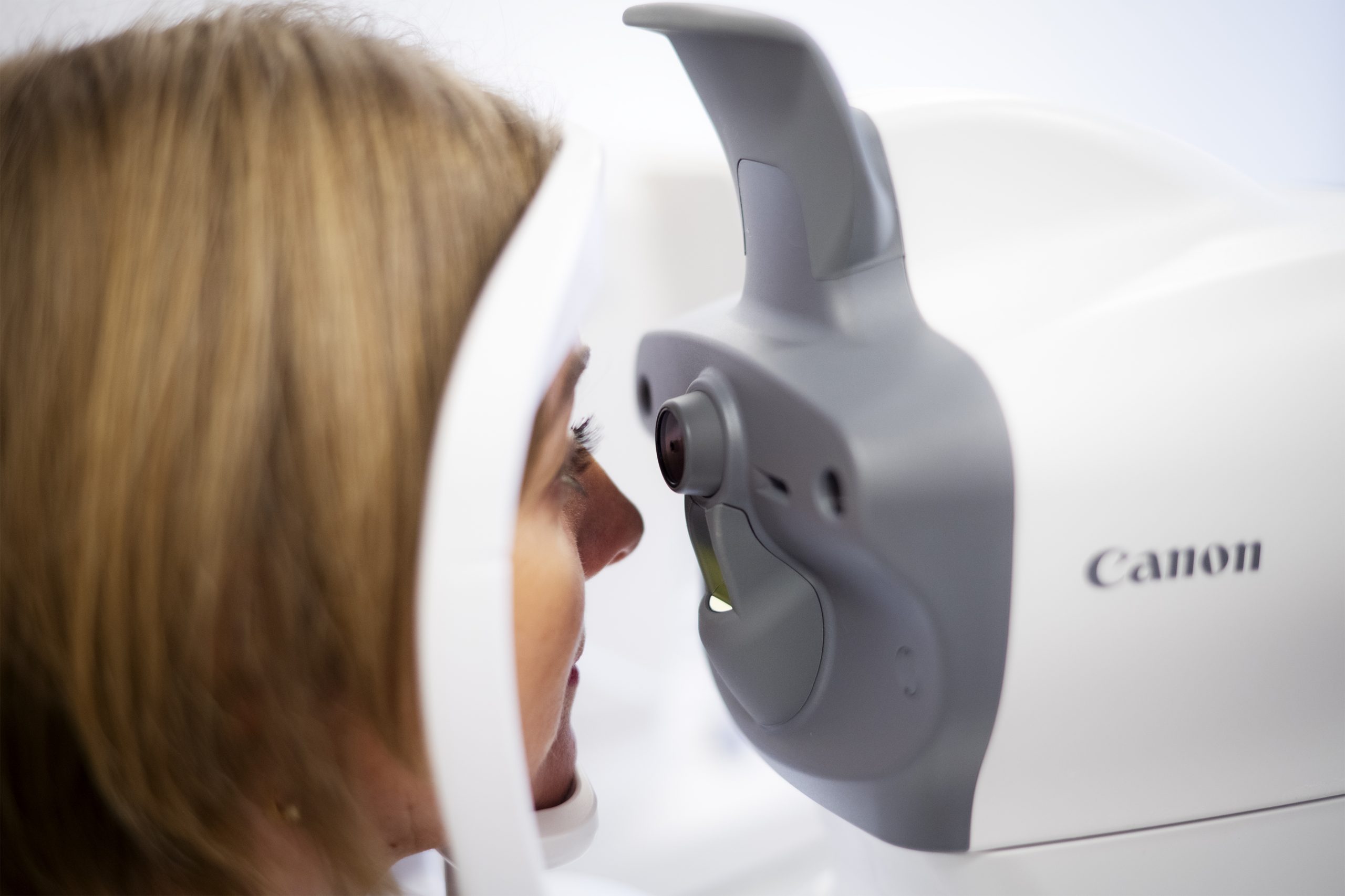 CANON TX-20P zur Messung des Augeninnendrucks, Dr. Peyman-Meyer, private Augenarztpraxis in Kaarst